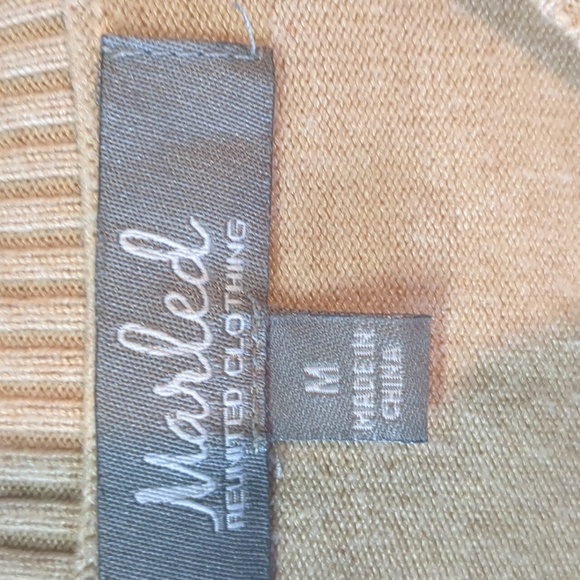 Marled Tan Red Pink Hearts Sweater, Size M - Picture 5 of 8